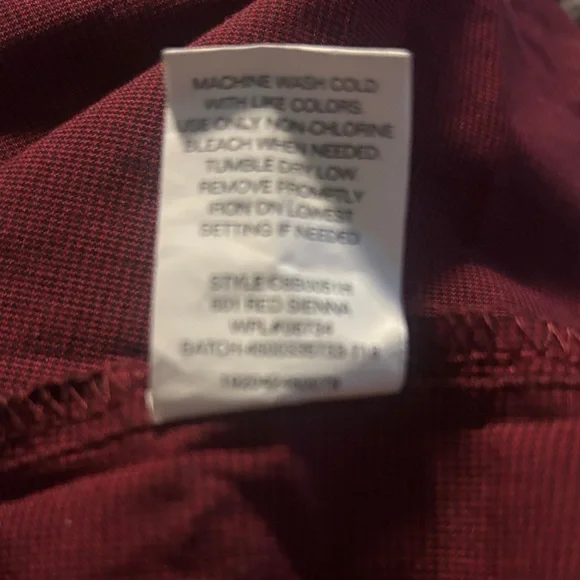 Chaps Deep Red small check patternStretch Shirt size Medium 10-12 EUC - Picture 5 of 6